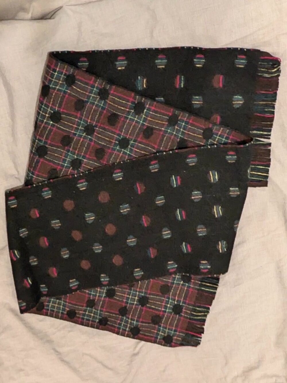 Johnstons 100% Lambswool Scarf, Scotland - Picture 9 of 10
